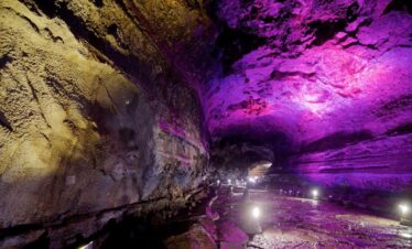 343236-Manjanggul-Lava-Tube-Cave